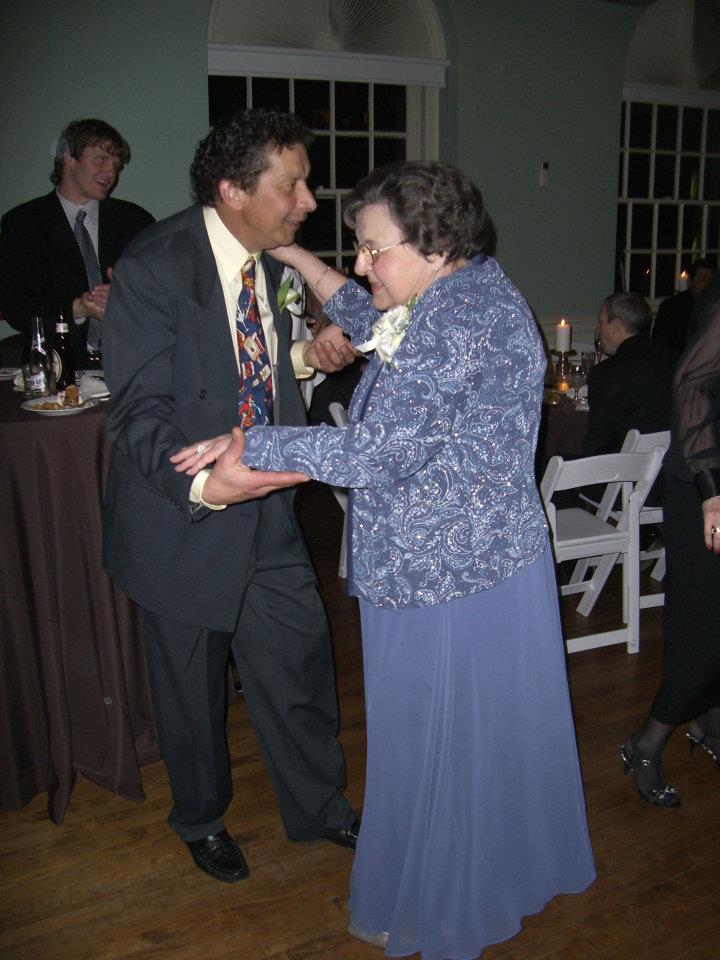 408944_2794325339206_389629342_n